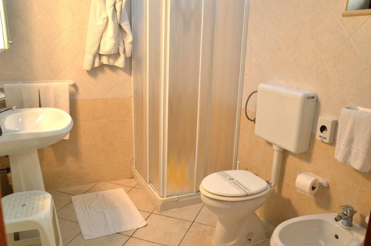 Bed and Breakfast Le Grotte Castro  Zewnętrze zdjęcie