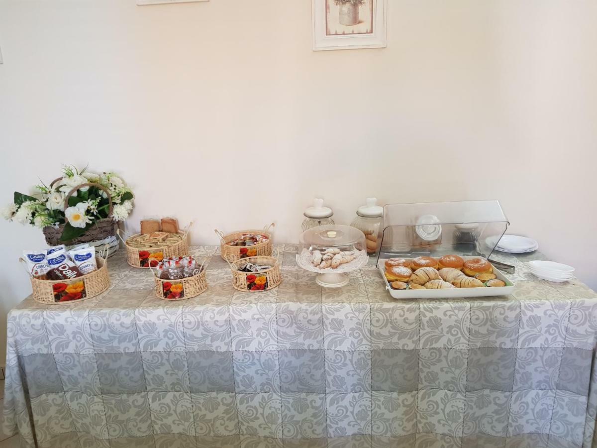 Bed and Breakfast Le Grotte Castro  Zewnętrze zdjęcie
